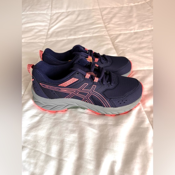 NWT Unisex ASICS Kids Pre Venture Running Shoes SIZE 5 - Picture 3 of 8